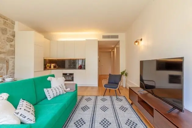 Premium Apart Daire, Bahçe Manzaralı