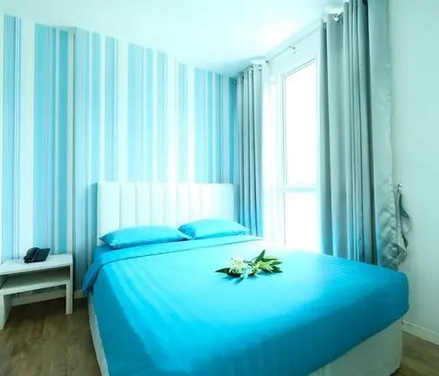 One Bed Room