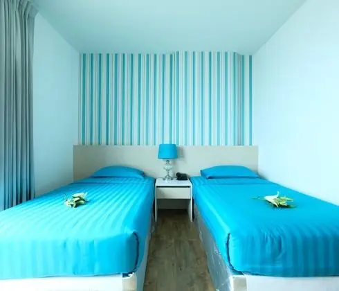 One Bed Room
