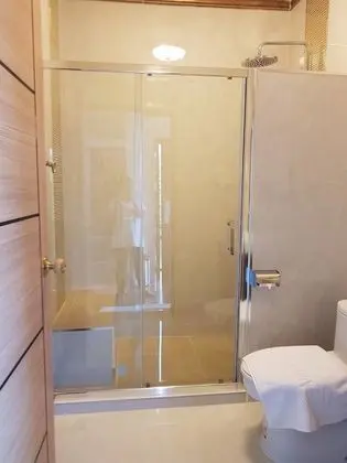 Premium Stüdyo, 1 En Büyük (King) Boy Yatak, Sigara İçilmez, Havuz Manzaralı