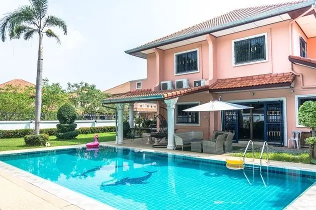 4 Bedroom Pool Villa