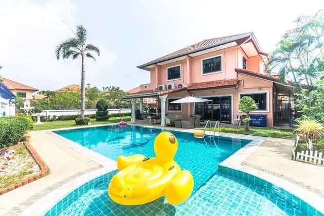 4 Bedroom Pool Villa
