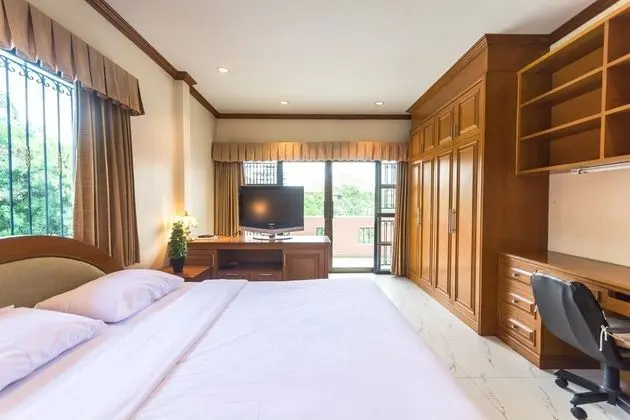 4 Bedroom Pool Villa
