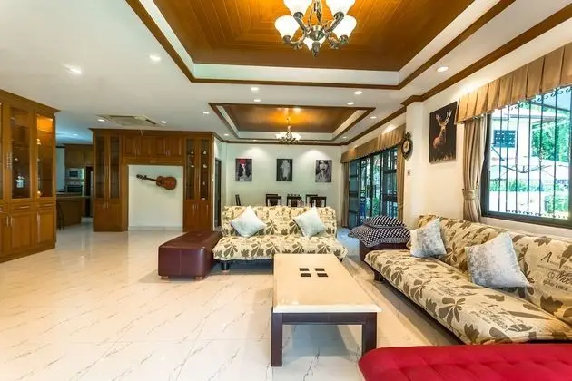 4 Bedroom Pool Villa