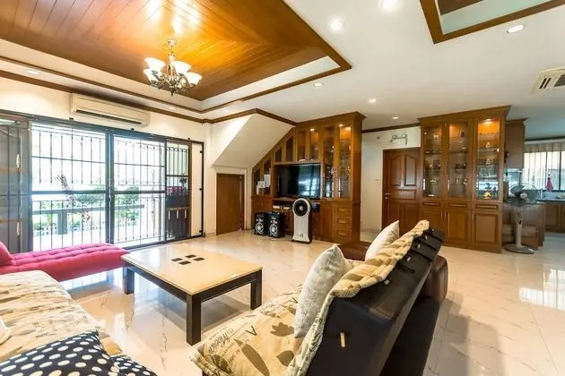 4 Bedroom Pool Villa