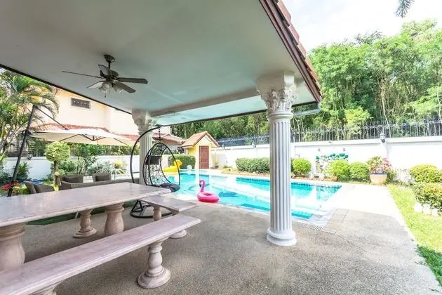 4 Bedroom Pool Villa
