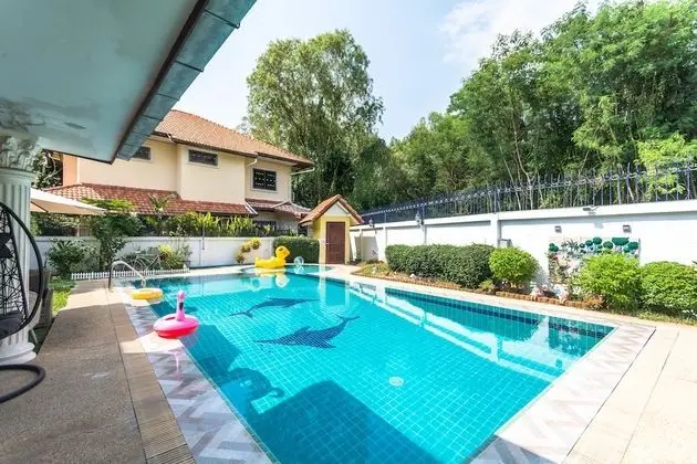 4 Bedroom Pool Villa