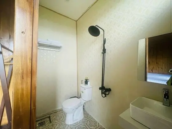 Üç Kişilik Oda