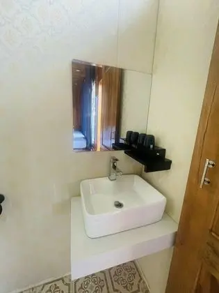 Üç Kişilik Oda