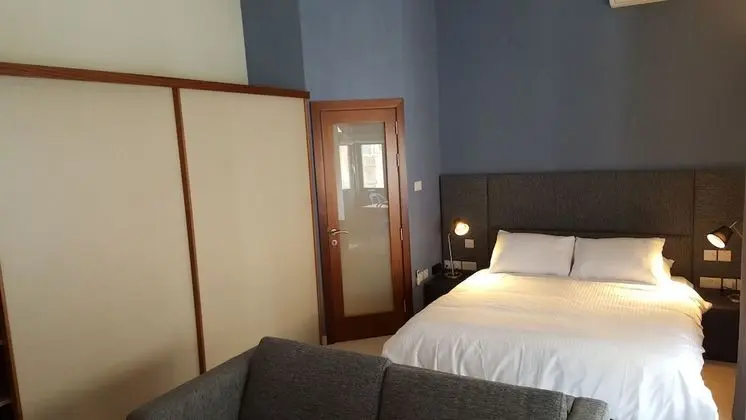 Süit, 1 En Büyük (King) Boy Yatak, Buzdolabı ve Mikrodalga