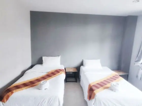 Standard Twin Room (Residence Wing)