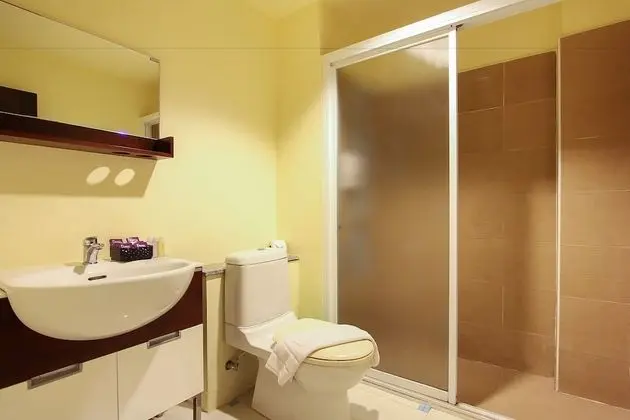 Standard Twin Room (Residence Wing)