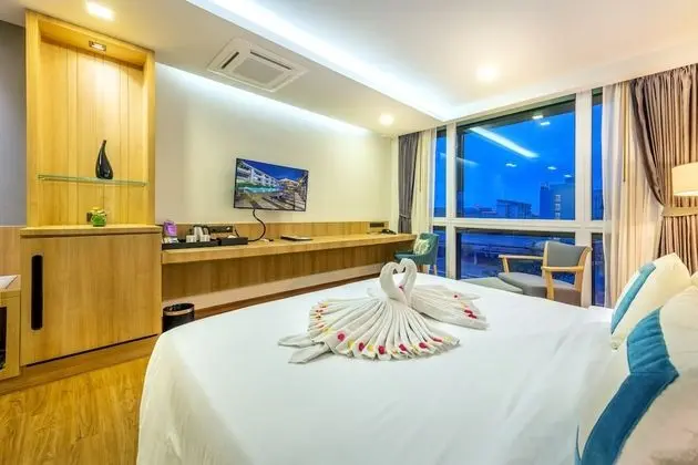 PLAAI Prime Suite One Bedroom