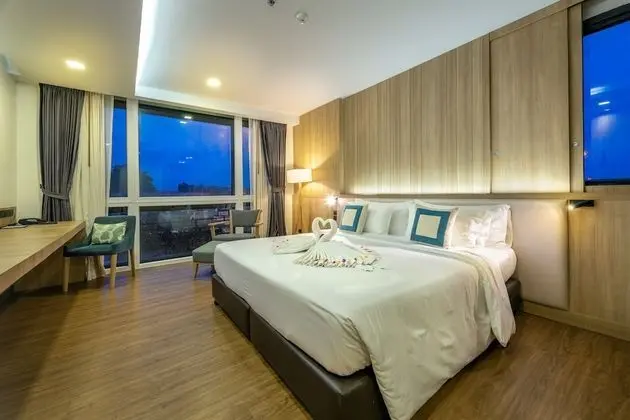 PLAAI Prime Suite One Bedroom