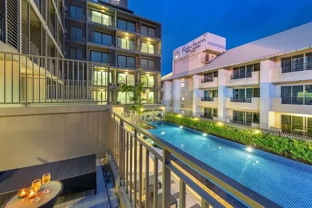 Studio Suite Pool View