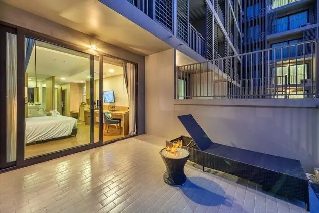 Studio Suite Pool View