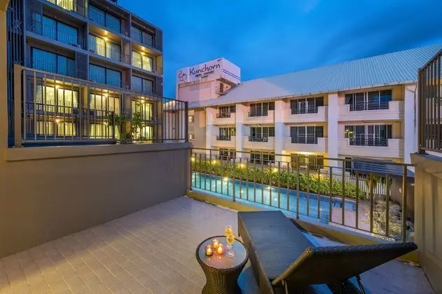 Studio Suite Pool View