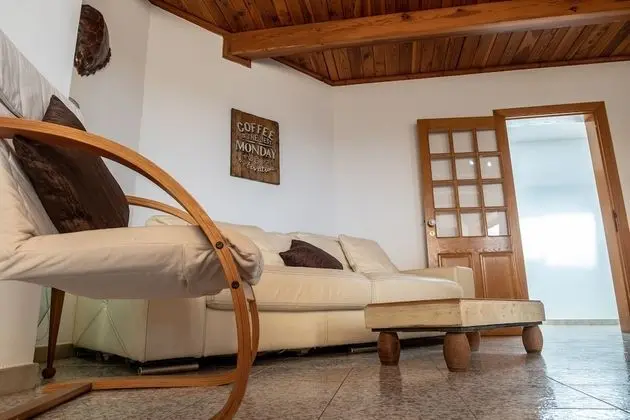 D View 4 You / 4 Bedroom Villa Apartment