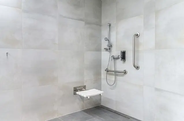 Standard Tek Büyük veya İki Ayrı Yataklı Oda, Engellilere Uygun