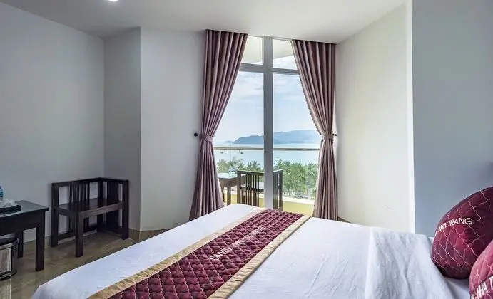 Senior Tek Büyük Yataklı Oda, Balkon, Deniz Manzaralı