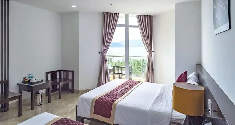 Senior Tek Büyük Yataklı Oda, Balkon, Deniz Manzaralı