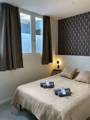 Basic Tek Büyük Yataklı Oda