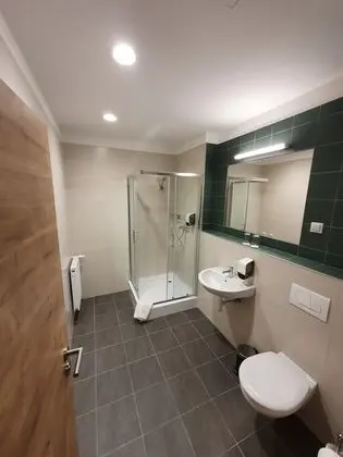 Premium Tek Büyük Yataklı Oda