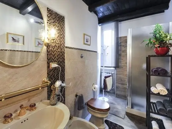 Dört Kişilik Oda, Özel Banyo (External)