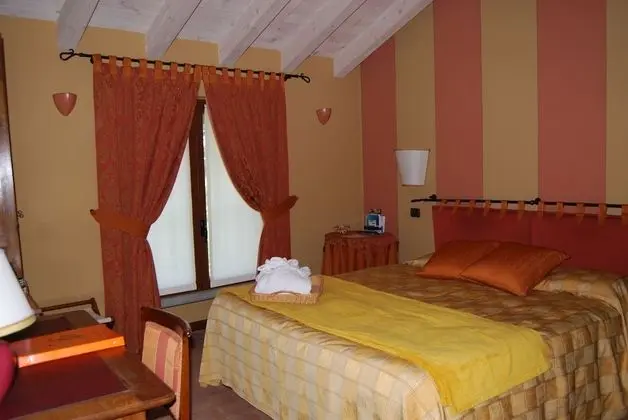 Classic Tek Büyük veya İki Ayrı Yataklı Oda