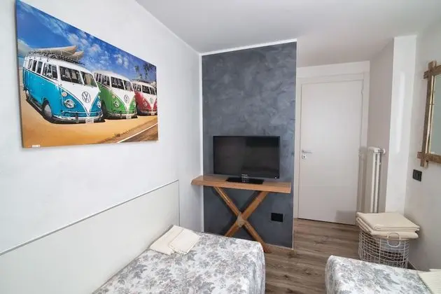 Tek Büyük veya İki Ayrı Yataklı Oda, Ortak Banyo
