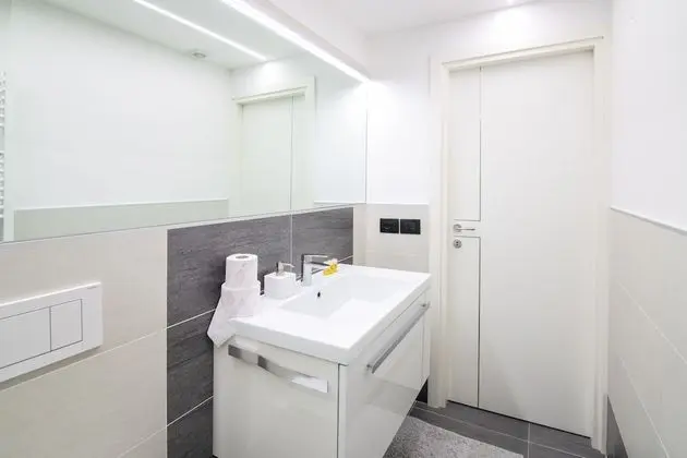 Tek Kişilik Oda, Ortak Banyo