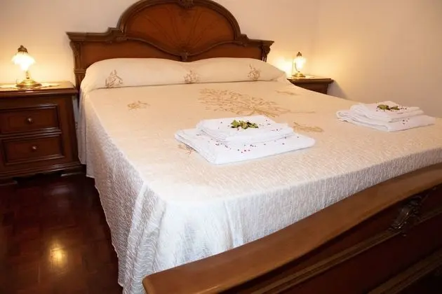 Tek Büyük Yataklı Oda, Ortak Banyo