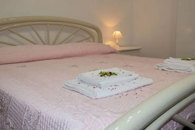 Üç Kişilik Oda, Ortak Banyo