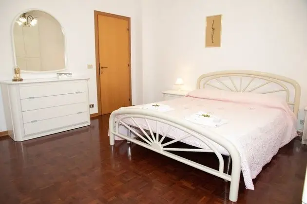 Üç Kişilik Oda, Ortak Banyo