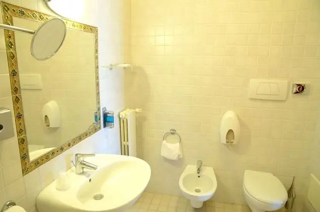 İki Ayrı Yataklı Oda, 2 Tek Kişilik Yatak