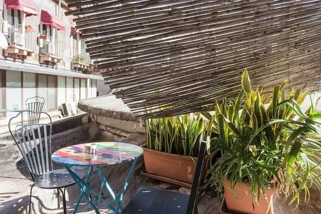 Tek Büyük veya İki Ayrı Yataklı Oda