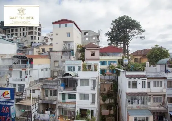 City Tek Büyük Yataklı Oda
