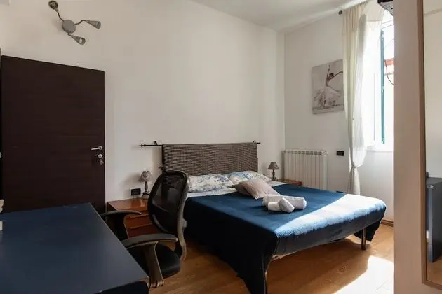 City Tek Büyük Yataklı Oda