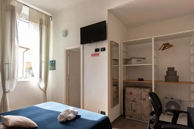 City Tek Büyük Yataklı Oda