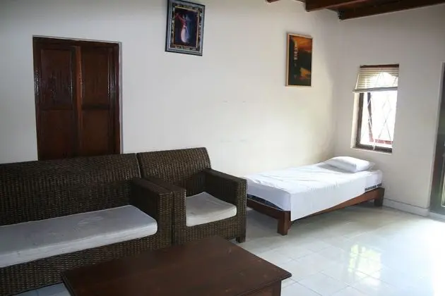 Family Oda (with Fan)