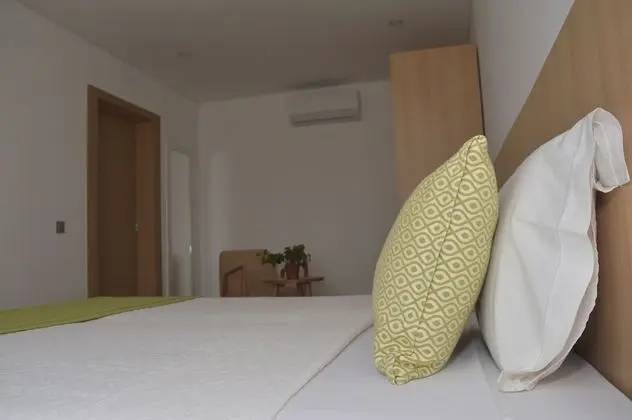 Tek Büyük veya İki Ayrı Yataklı Oda, Sigara İçilmez