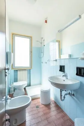 Basic Üç Kişilik Oda