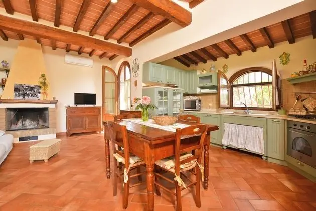 Standard Ev, Birden Çok Yatak, 2 Banyolu, Bahçeli (Da Maria)