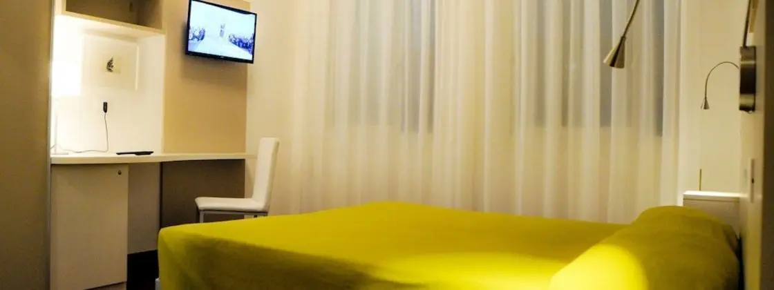 Classic Tek Büyük Yataklı Oda