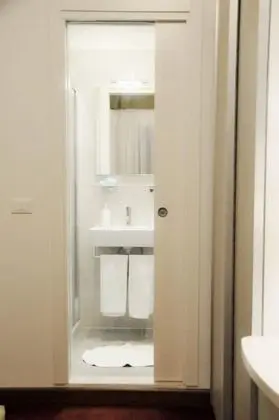 Classic Tek Büyük Yataklı Oda