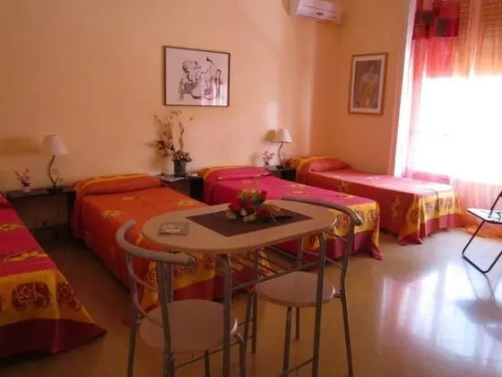 Üç Kişilik Oda, Ortak Banyo