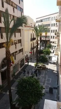 Üç Kişilik Oda, Ortak Banyo
