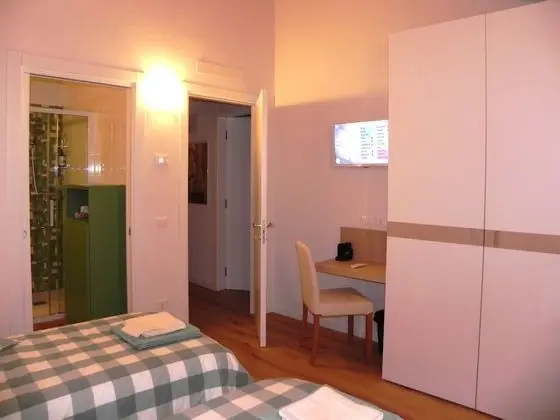 Tek Büyük veya İki Ayrı Yataklı Oda (n°2)