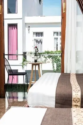 Stüdyo, Balkon