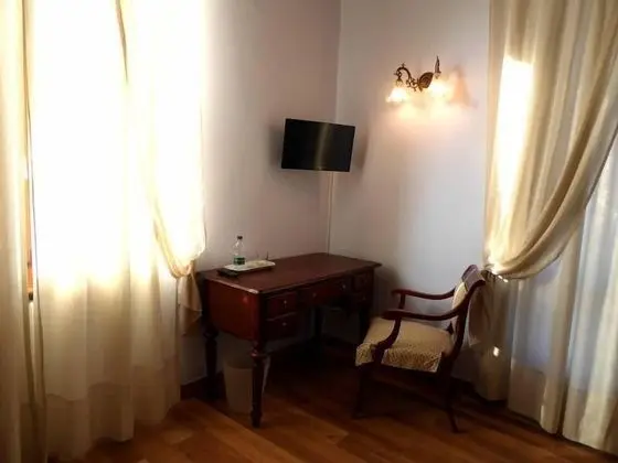 Comfort Tek Büyük Yataklı Oda (Giada)